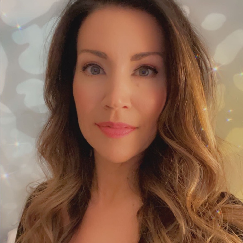 Meet your Posher, Kelli